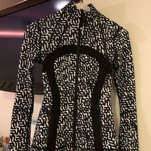 Lululemon jacket size 2!!